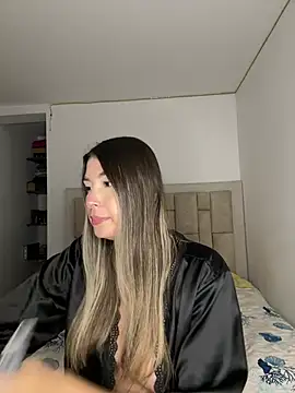 Julie Rosse online show from July 13, 2026, 4:26 am