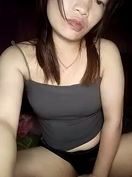 -Tristina- online show from May 11, 2026, 7:33 pm