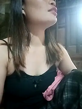 -Tristina- online show from May 19, 2026, 1:56 am
