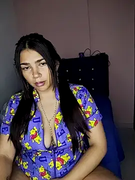 Dulce06 online show from June 26, 2026, 4:50 am