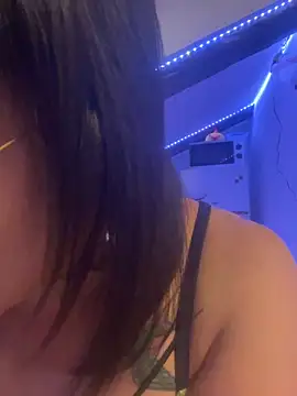 Xlilli69X online show from May 7, 2026, 5:51 pm