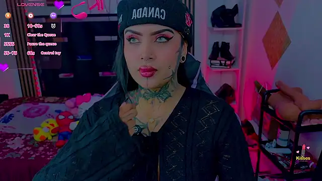 LauriInk1 online show from June 25, 2026, 1:05 am