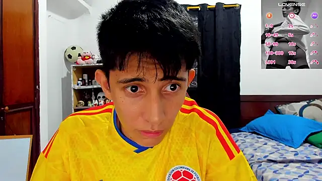 gomitaboy1 online show from July 17, 2026, 7:30 pm