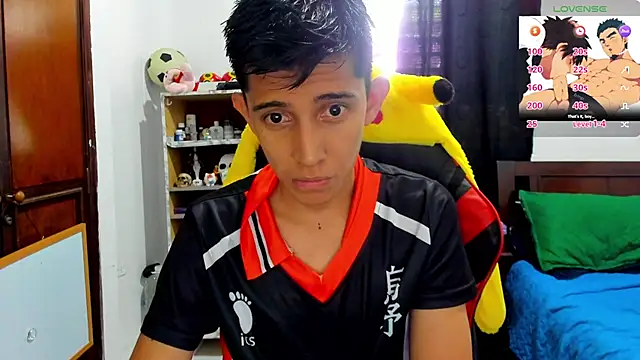 gomitaboy1 online show from August 6, 2026, 7:27 pm