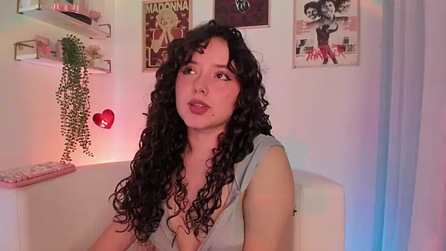 Ally belle online show from July 8, 2026, 9:30 pm