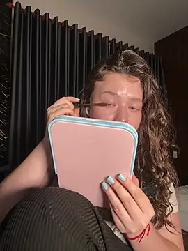KristieKitty online show from August 8, 2026, 2:52 pm