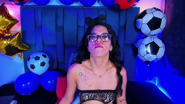 Zoe Axel1 online show from June 28, 2026, 8:37 pm