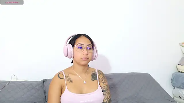 vanessaadol online show from July 1, 2026, 10:50 am