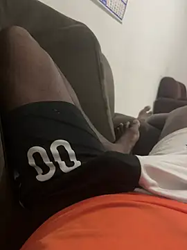 Henriqueamoror online show from July 7, 2026, 3:53 am
