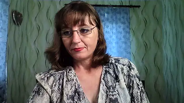 Alisaprice077 online show from July 5, 2026, 10:11 am