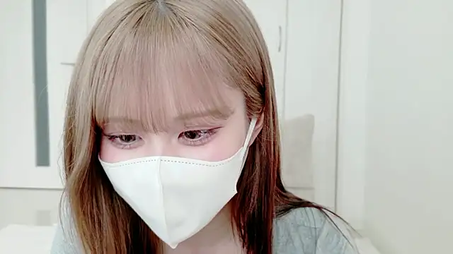 mia-chan2 online show from June 28, 2026, 7:03 am