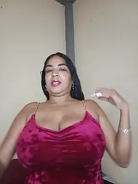 Carolinna online show from July 1, 2026, 12:18 pm