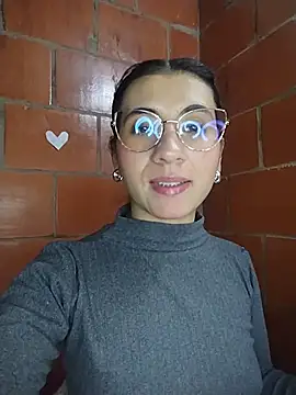 Amanda x1 online show from June 22, 2026, 7:44 pm