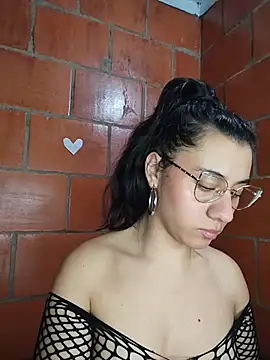 Amanda x1 online show from July 13, 2026, 8:22 pm