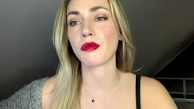 ScarlettSensitive online show from May 7, 2026, 3:39 pm