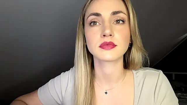 ScarlettSensitive online show from May 22, 2026, 8:32 am