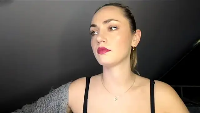 ScarlettSensitive online show from May 25, 2026, 6:41 am