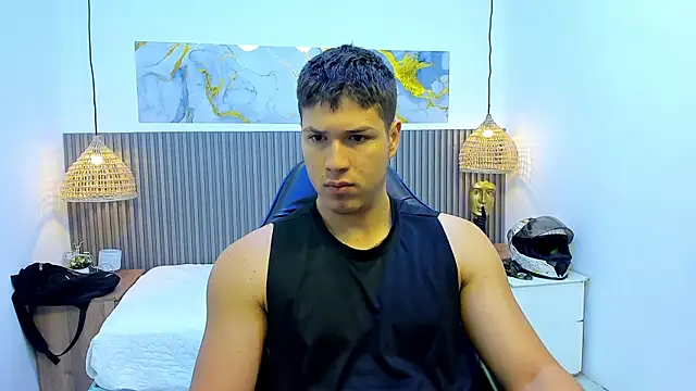 AlessandroFranco online show from July 25, 2026, 12:14 pm