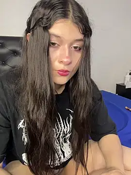 Haru Ozk online show from July 14, 2026, 7:52 pm