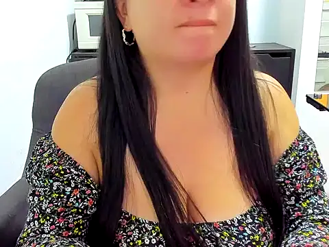 milla moon1 online show from July 29, 2026, 2:59 pm