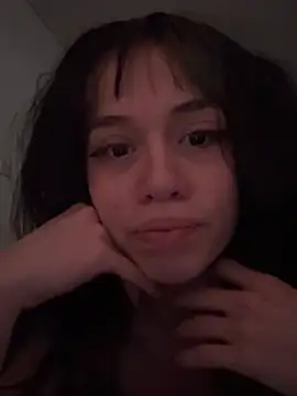 Snapshot of kitticam chatting on August 1, 2026, 3:33 pm kitticam online show from August 1, 2026, 3:33 pm