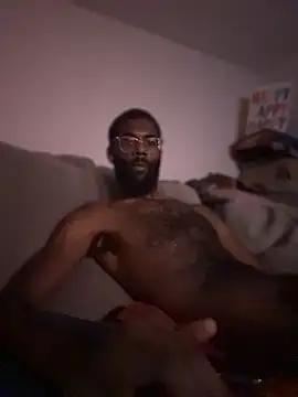 Papi k2000 online show from July 6, 2026, 3:47 am