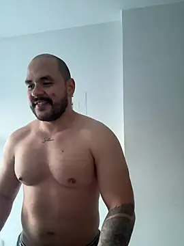 Axel Dominus online show from July 25, 2026, 11:02 pm