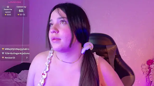 Julieth Caandy online show from July 3, 2026, 12:06 am