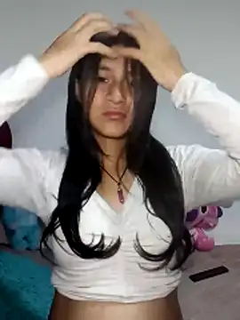 KarolaMendez online show from June 14, 2026, 1:25 am