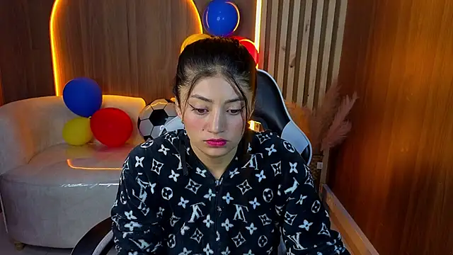 Lia queen tx online show from July 4, 2026, 3:24 am