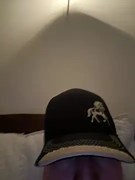 Snapshot of Elcolombianoo chatting on April 18, 2026, 11:38 pm Elcolombianoo online show from April 18, 2026, 11:38 pm