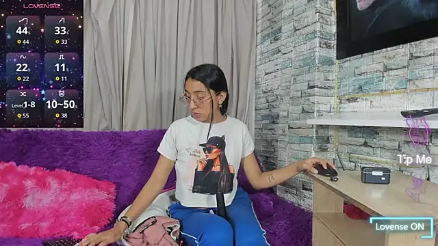 NoahAndBunny online show from June 2, 2026, 11:56 am