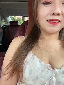 Xiaoxiao-y online show from July 23, 2026, 9:07 am