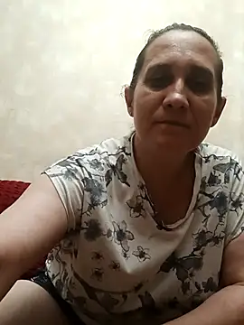 KatieLove133 online show from August 4, 2026, 6:32 pm