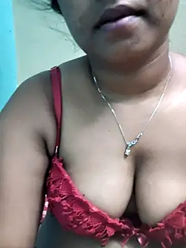 hotmiki online show from June 26, 2026, 7:40 pm