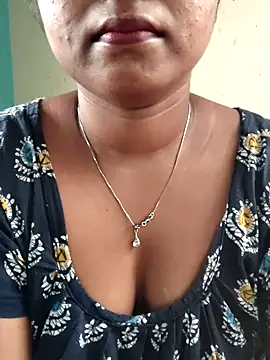 hotmiki online show from July 13, 2026, 2:03 am