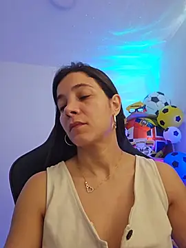 Snapshot of miaeyex chatting on June 15, 2026, 2:30 pm miaeyex online show from June 15, 2026, 2:30 pm