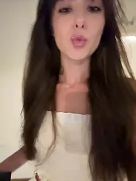 xsugarbabe online show from July 16, 2026, 4:24 pm