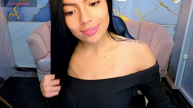  Charlottee b online show from July 25, 2026, 7:44 pm