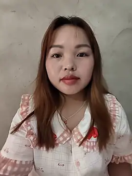 Mina xYx online show from June 17, 2026, 4:04 am