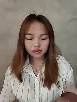 Mina xYx online show from June 18, 2026, 10:09 am
