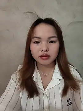 Mina xYx online show from June 23, 2026, 3:37 am