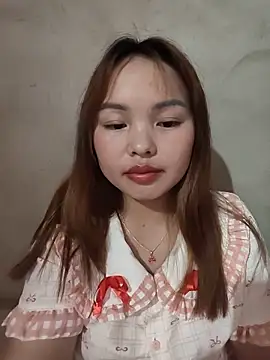 Mina xYx online show from June 30, 2026, 3:24 pm