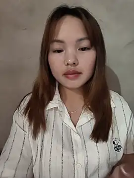 Mina xYx online show from July 8, 2026, 3:49 pm