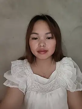 Mina xYx online show from July 31, 2026, 1:21 pm