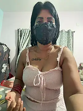 Taniyasharma4898 online show from July 6, 2026, 3:47 pm