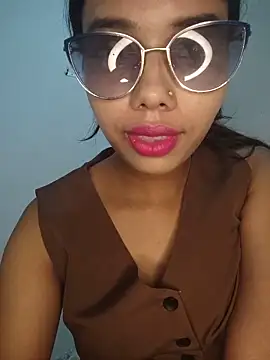 Candyy crushh online show from June 19, 2026, 10:02 pm
