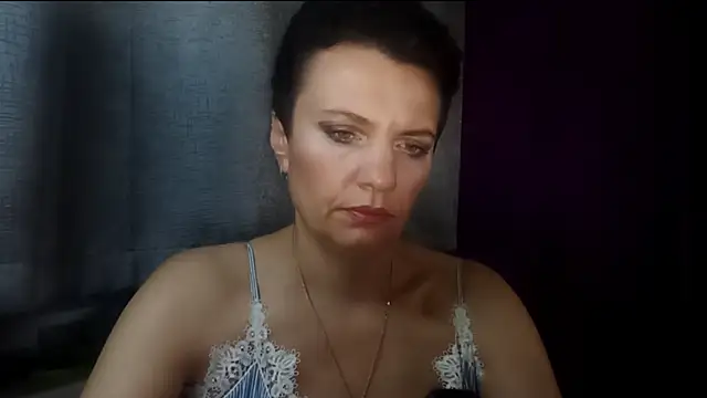 HotMamaQueen234 online show from July 28, 2026, 9:25 pm