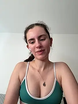 Snapshot of starlight_mo chatting on June 24, 2026, 3:44 pm starlight mo online show from June 24, 2026, 3:44 pm