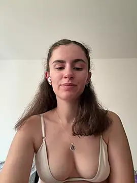 Snapshot of starlight_mo chatting on July 12, 2026, 3:14 pm starlight mo online show from July 12, 2026, 3:14 pm